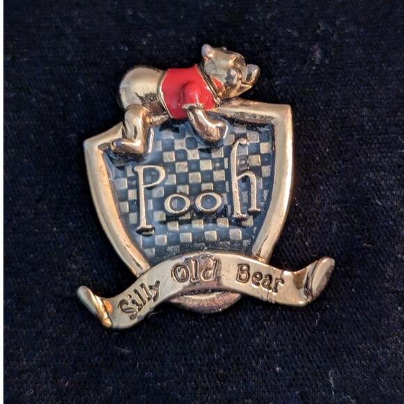 Disney Red Enamel Gold Tone Pooh Bear Silly Old Bear Crest Pin - Picture 1 of 5